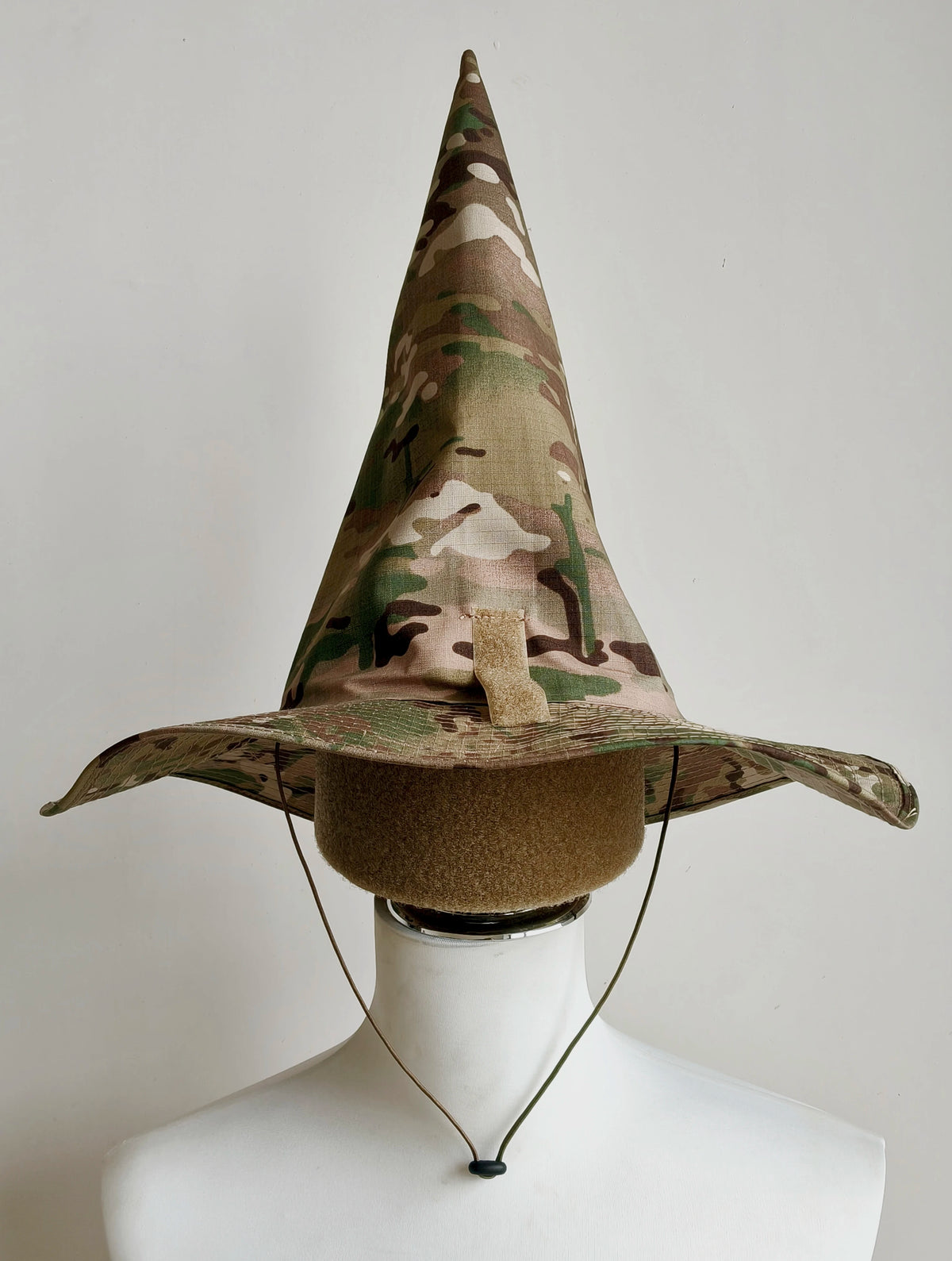 Tactical Camouflage Magic Hat Airsoft Wide-Brimmed Sun Hat Men's Outdoor Sports Boonie Camo Hat CS Halloween Cosplay Equipment