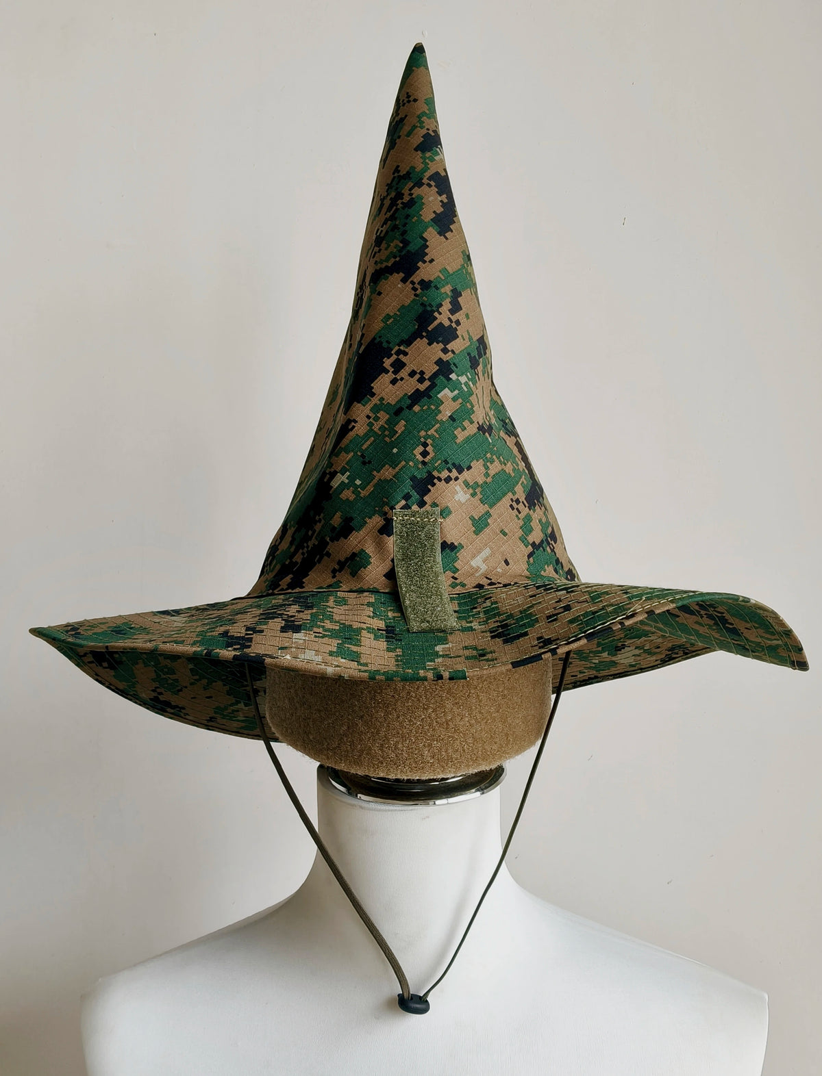 Tactical Camouflage Magic Hat Airsoft Wide-Brimmed Sun Hat Men's Outdoor Sports Boonie Camo Hat CS Halloween Cosplay Equipment