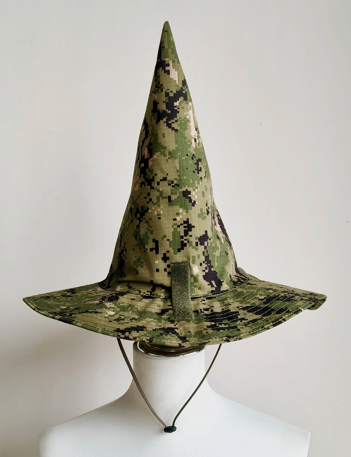 Tactical Camouflage Magic Hat Airsoft Wide-Brimmed Sun Hat Men's Outdoor Sports Boonie Camo Hat CS Halloween Cosplay Equipment